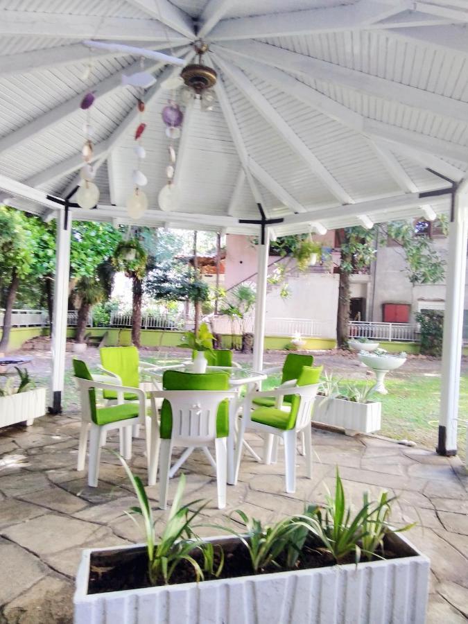 Apartment Garden House *